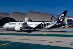 2022-08-24_LAX_Air-New-Zealand_B789_ZK-NZM